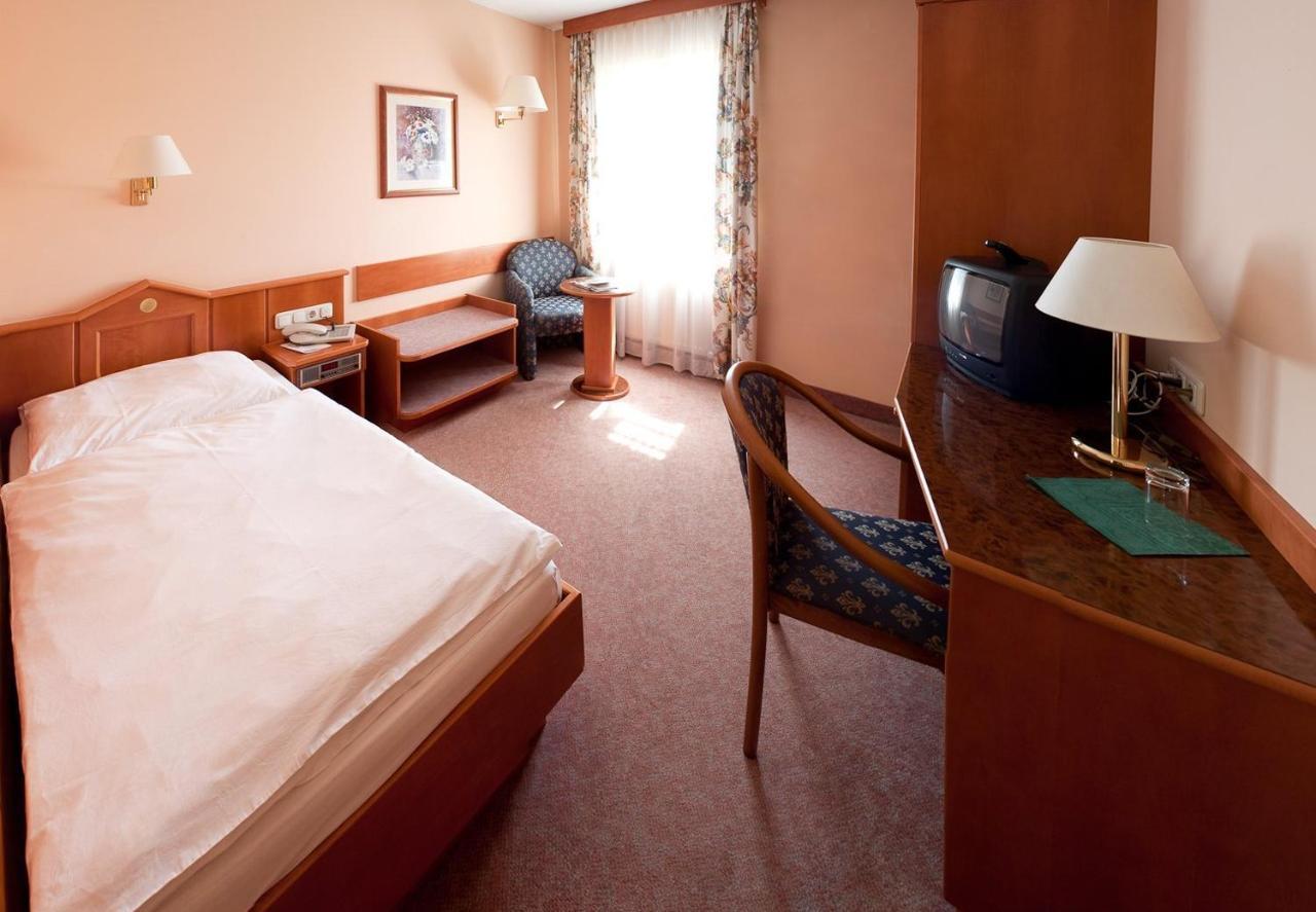 Doktorschlossl Hotell Salzburg Rum bild